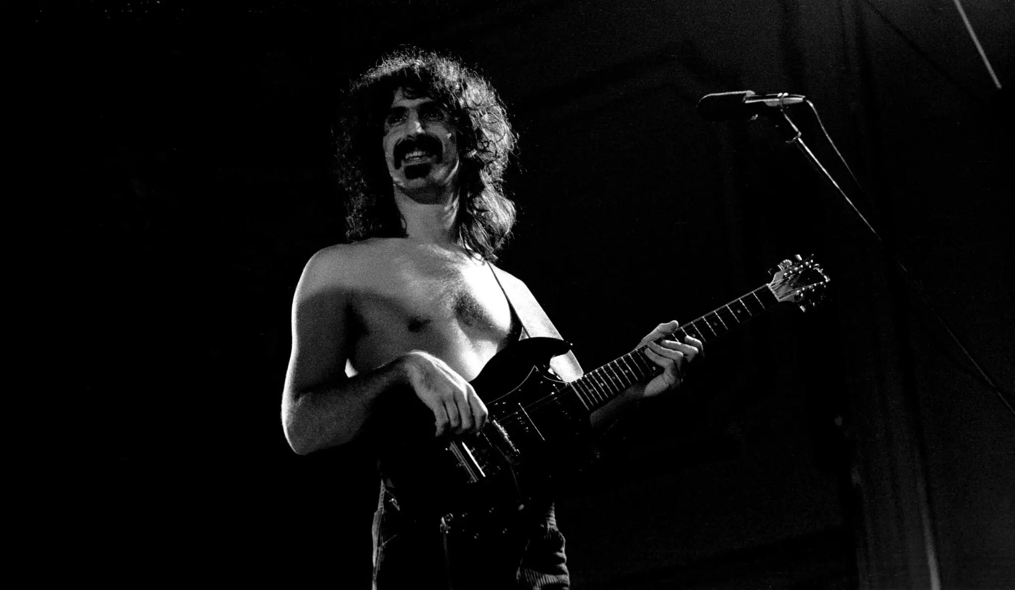 30 Frank Zappa Quotes On Life, Music & More