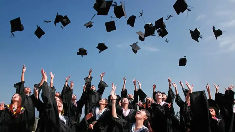 50 Graduation Quotes For Friends, Daughter, Son & More