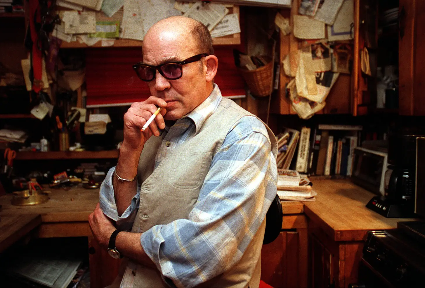 25 Hunter S Thompson Quotes About Life & Work