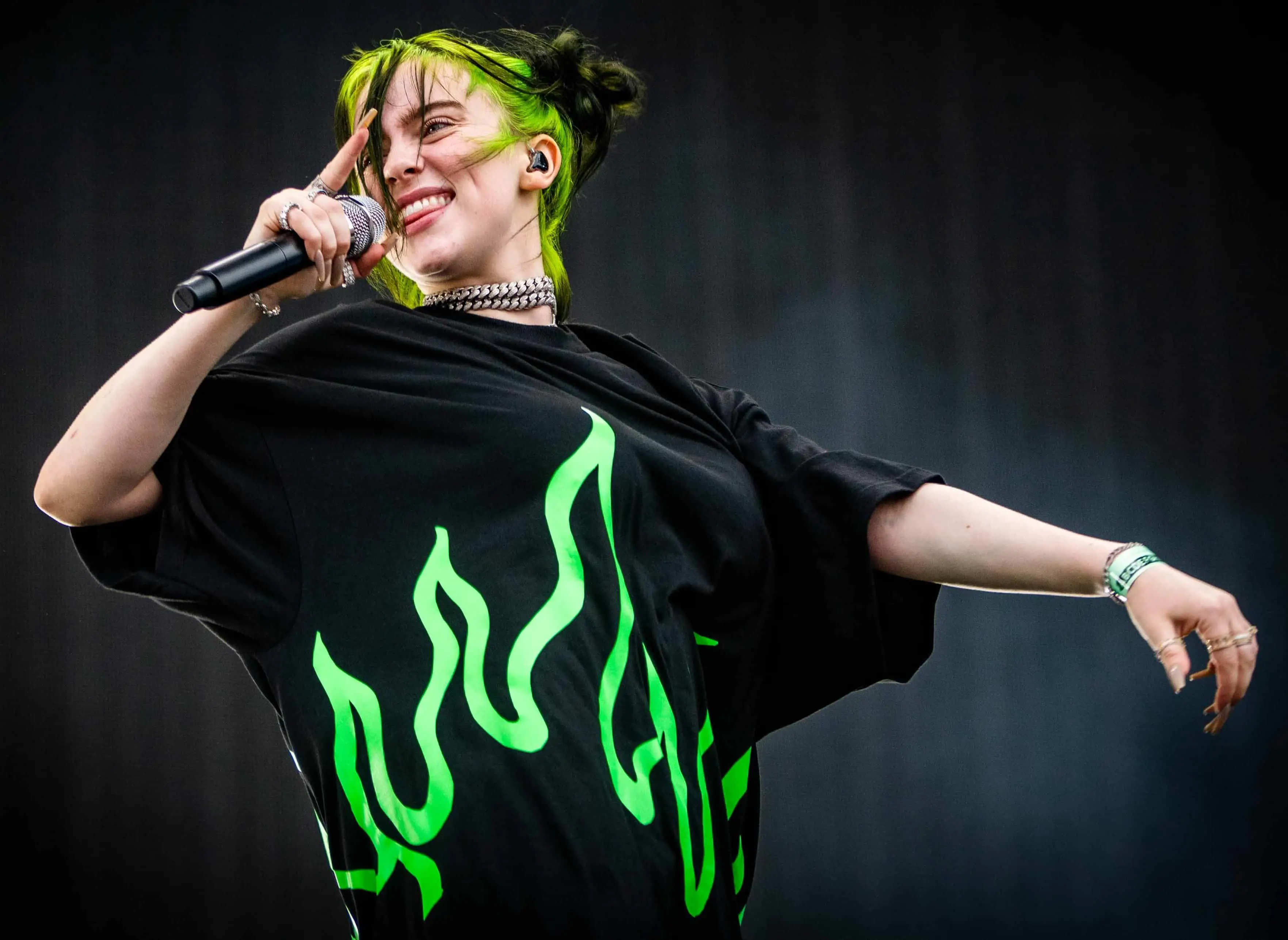40 Inspirational Billie Eilish Quotes On Life & More