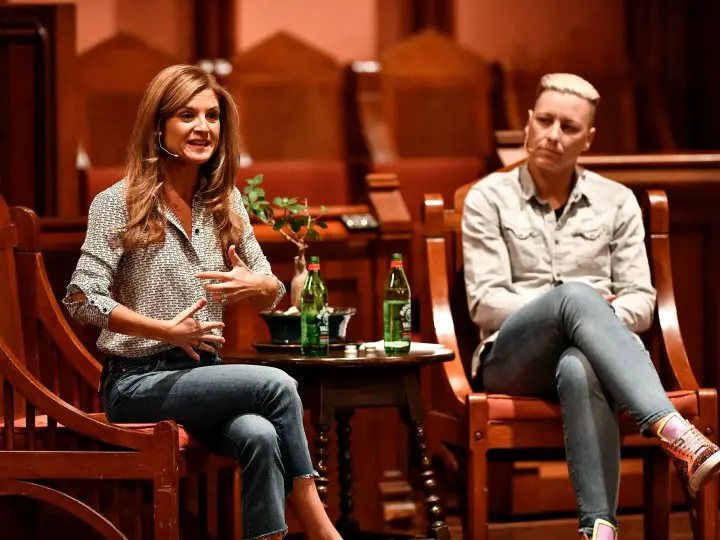 40 Inspirational Glennon Doyle Quotes From Untamed & More